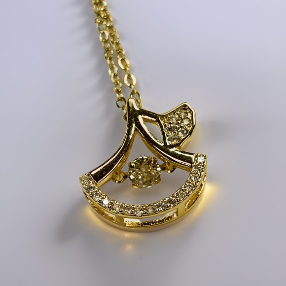 Gold Two Leaves with 1.5 ct Zircon round cut floater Pendant Necklace - Picture 1 of 16